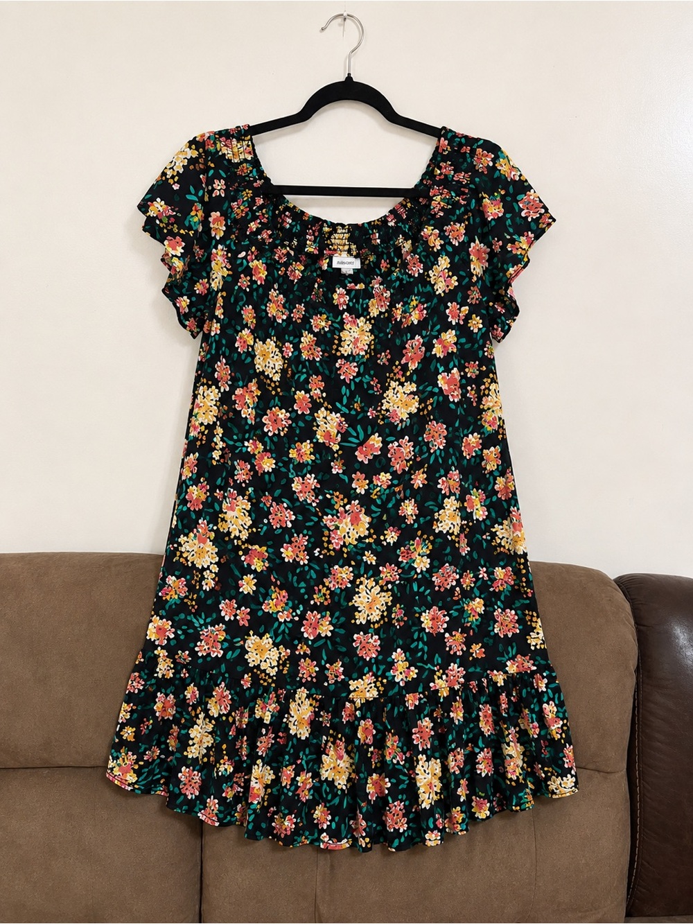 NWT Avenue Floral Knee Length Dress Size 18